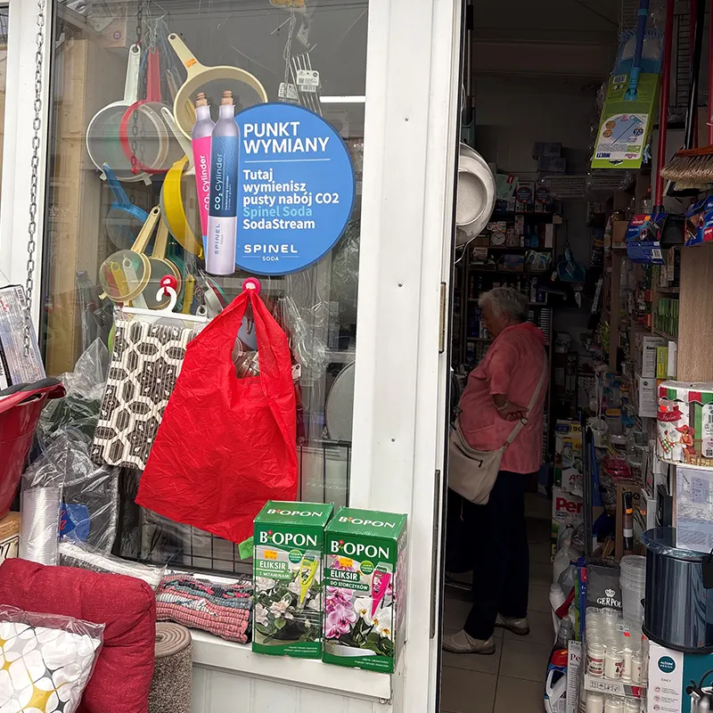 phu-dara-lodz-spinel-soda