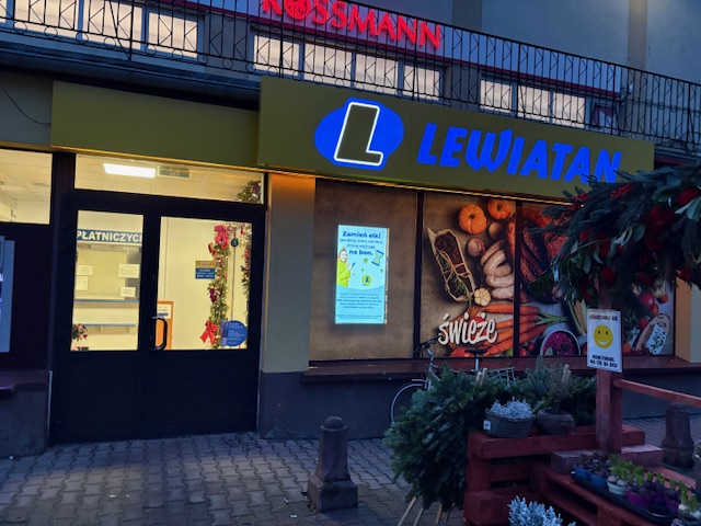 punkt-wymiany-spinel-soda-lewiatan-trzebnica