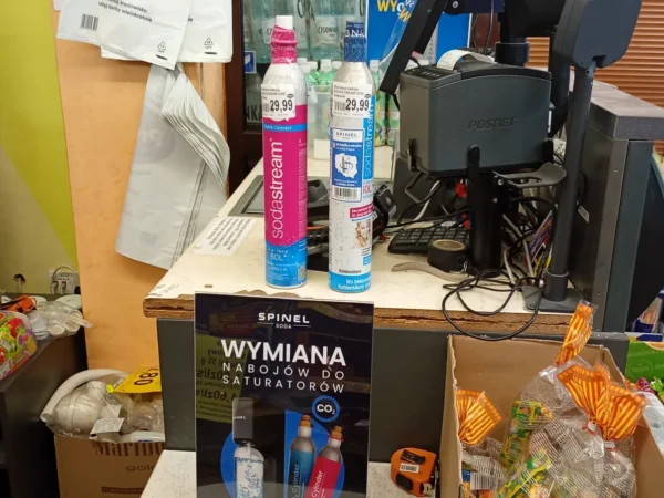 Wnętrze punktu wymiany nabojów CO2 "ROGPOL" Firma Handlowo - Usługowa Jerzy Róg, Iwierzyce 186a, Iwierzyce