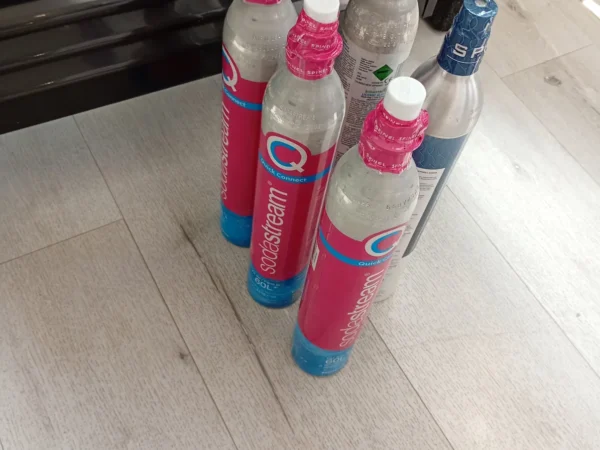 Wnętrze punktu wymiany nabojów CO2 MAGDALENA DZIUROK, WODZISŁAWSKA 223, ŻORY