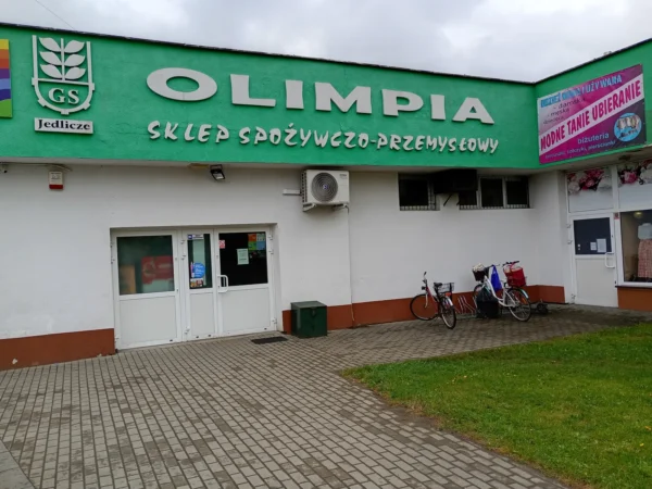 Wejście do punktu wymiany nabojów CO2 GS Olimpia Jedlicze przy Tokarskich 58, Jedlicze