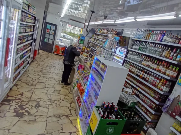 Wnętrze punktu wymiany nabojów CO2 pp-DELIKKSZOO_17, Zamkowa 23, Tworóg