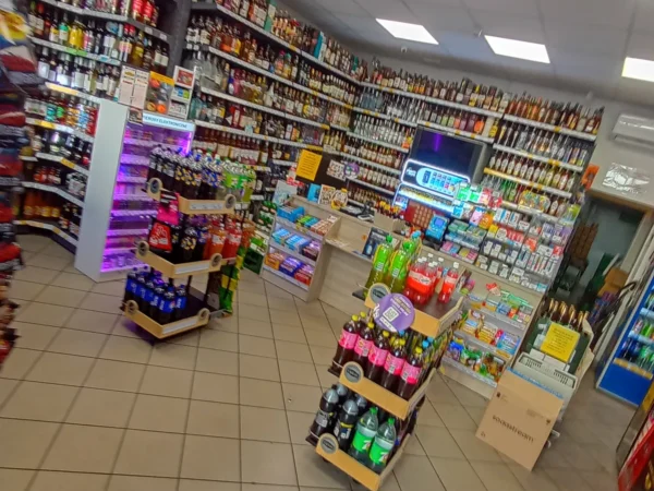 Wnętrze punktu wymiany nabojów CO2 pp-DELIKKSZOO_23, Śląska 40, Siemianowice Śl.