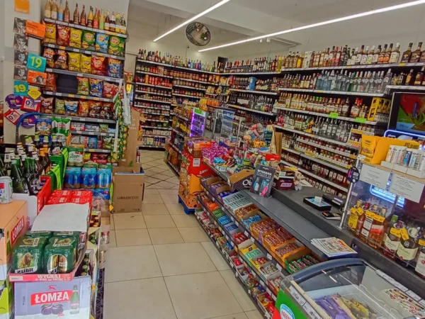 Wnętrze punktu wymiany nabojów CO2 pp-DELIKKSZOO_13, Gliwicka 117, Katowice
