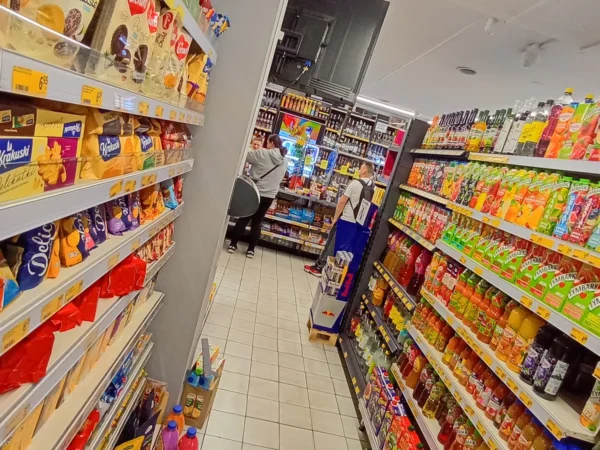 Wnętrze punktu wymiany nabojów CO2 pp-DELIKKSZOO_15, Katowicka 126, Chorzów