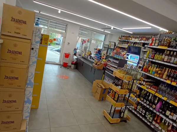 Wnętrze punktu wymiany nabojów CO2 pp-DELIKKSZOO_27, Grota Roweckiego 7m.5, Bytom