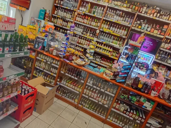Wnętrze punktu wymiany nabojów CO2 pp-DELIKKSZOO_36, Parkowa 7, Czerwionka Leszczyny