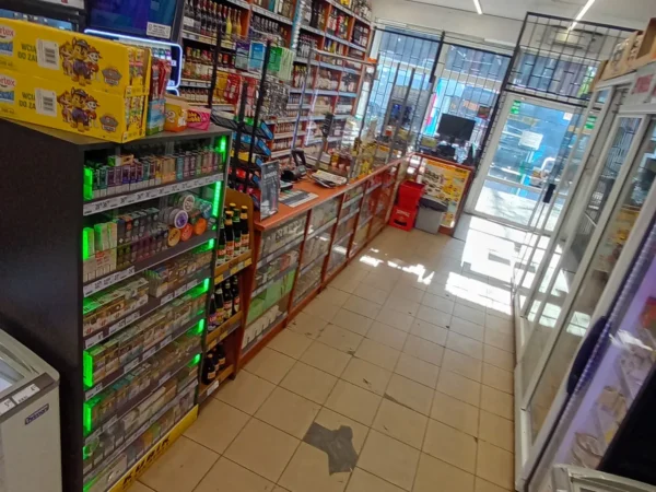 Wnętrze punktu wymiany nabojów CO2 pp-DELIKKSZOO_38, Konstytucji 55, Bytom