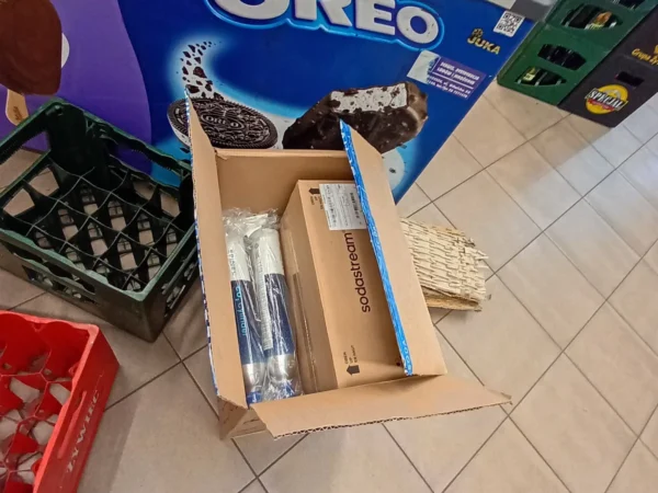 Naboje CO2 Spinel Soda dostępne w punkcie pp-DELIKKSZOO_8, Łagiewnicka 22, Świętochłowice