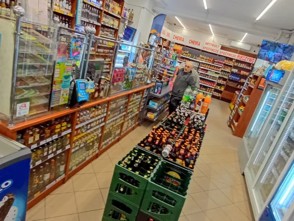 Wnętrze punktu wymiany nabojów CO2 pp-DELIKKSZOO_8, Łagiewnicka 22, Świętochłowice