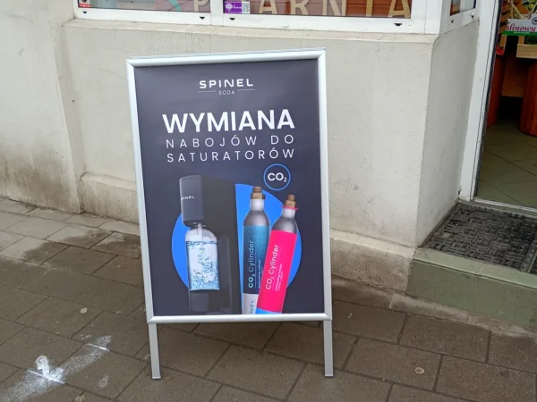 Wejście do punktu wymiany nabojów CO2 MAŁGORZATA KACZOR przy ŻMIGRODZKA 46/27, WROCŁAW