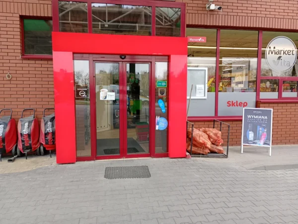 Wejście do punktu wymiany nabojów CO2 DANUTA DUL przy ul. Witosa 11, Rzeszów
