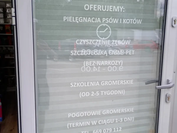 Wejście do punktu wymiany nabojów CO2 Psotek 2 przy Górnośląska 16, Ruda Slaska