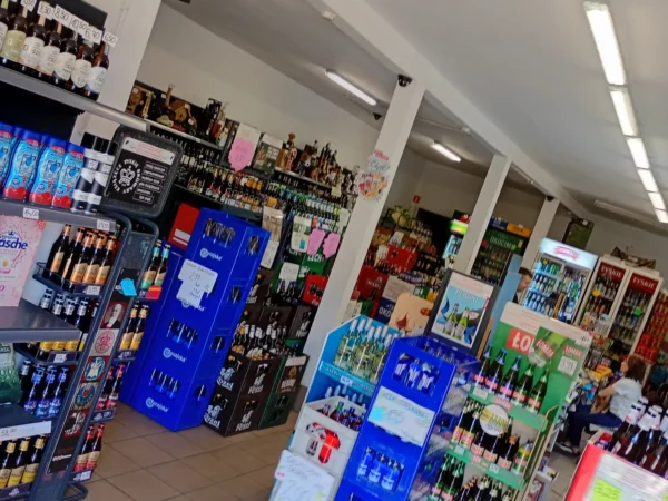 Wnętrze punktu wymiany nabojów CO2 Pogotowie alkoholowe rybnik, Willowa 25, Rybnik
