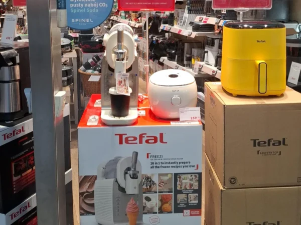 Wejście do punktu wymiany nabojów CO2 Sklep Tefal Bydgoszcz Pomorska przy ul. Fordońska 141, Bydgoszcz