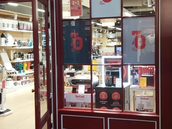Wejście do punktu wymiany nabojów CO2 Sklep Tefal Sosnowiec przy ul. Orląt Lwowskich 138, Sosnowiec