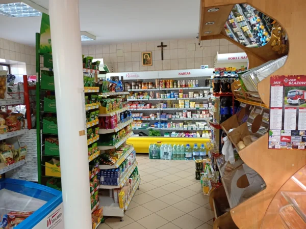 Wnętrze punktu wymiany nabojów CO2 MarketVita express Błażowa, ul. 3maja 51, Błażowa