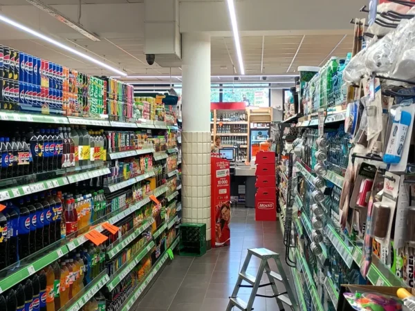 Wnętrze punktu wymiany nabojów CO2 DC Lasek, Lasek 65, Lasek