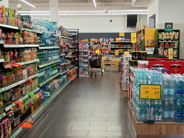 Wnętrze punktu wymiany nabojów CO2 DC Waksmund, Ul. Nowotarska 281, Waksmund