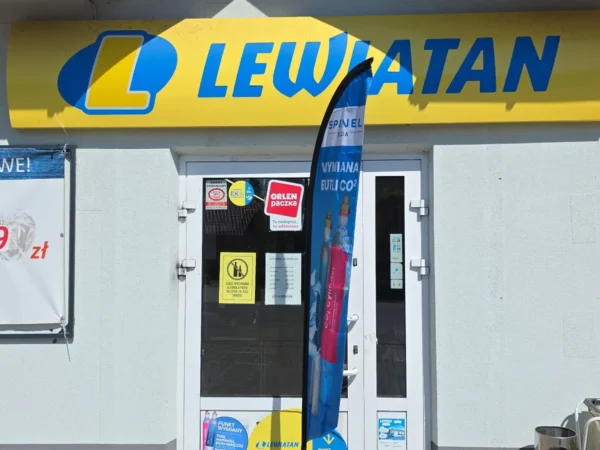 Wejście do punktu wymiany nabojów CO2 Lewiatan Nockowa przy Nockowa 45A, Nockowa