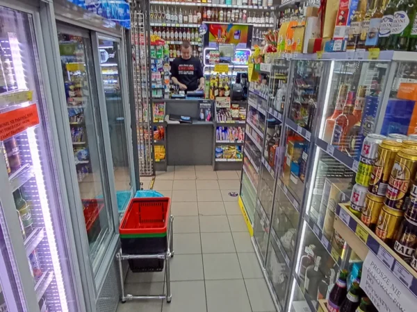 Wnętrze punktu wymiany nabojów CO2 pp-DELIAKJKSC_1, Tysiąclecia 3, Katowice