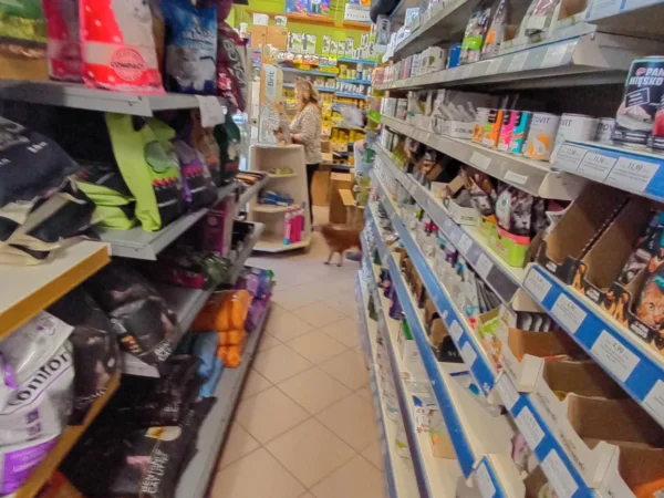 Wnętrze punktu wymiany nabojów CO2 Paweł Adamczewski, ul. Osińska 46a, Żory