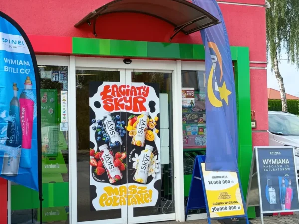 Wejście do punktu wymiany nabojów CO2 DC Zelczyna przy ul. Krakowska 319, Zelczyna