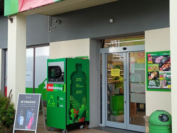 Wejście do punktu wymiany nabojów CO2 DC Tomice przy ul. Wadowicka 73, Tomice