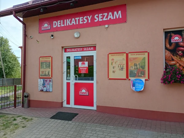 Wejście do punktu wymiany nabojów CO2 Delikatesy Sezam Miękisz Stary przy Miękisz Stary 103 A, Miękisz Stary