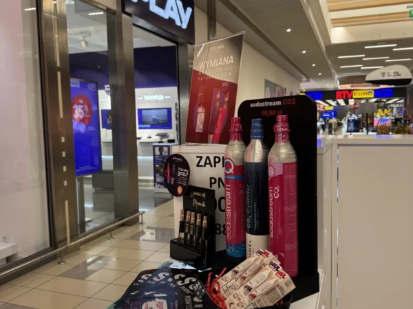 Wnętrze punktu wymiany nabojów CO2 VapeManiacy Białystok Auchan, Produkcyjna 84, Białystok