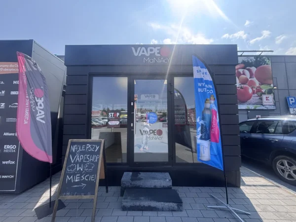 Wejście do punktu wymiany nabojów CO2 VapeManiacy Jabłonna Kaufland przy Zegrzyńska 7, Jabłonna