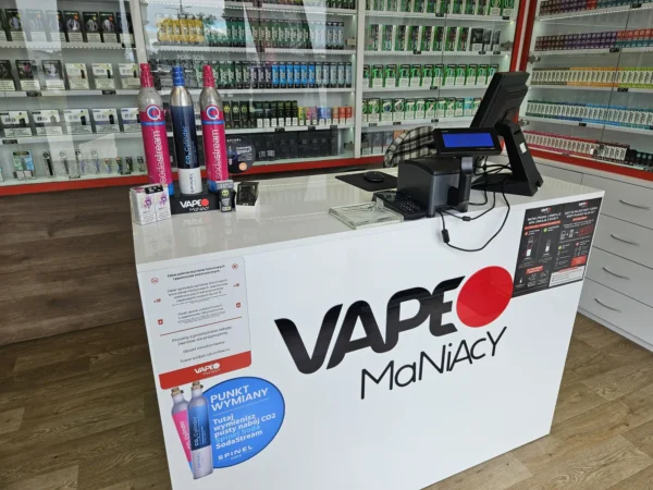 Wnętrze punktu wymiany nabojów CO2 VapeManiacy Konin Kaufland, Kolejowa 1, Konin