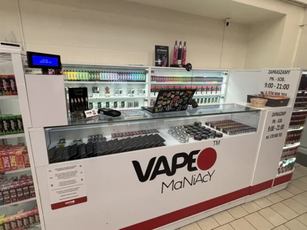 Wejście do punktu wymiany nabojów CO2 VapeManiacy Krapkowice Kaufland przy Księdza Koziołka 46, Krapkowice