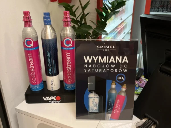 Wnętrze punktu wymiany nabojów CO2 VapeManiacy Oleśnica Kaufland, Wspólna 1, Oleśnica
