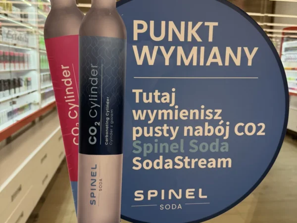 Wejście do punktu wymiany nabojów CO2 VapeManiacy Bydgoszcz Auchan przy Mariana Rejewskiego 3, Bydgoszcz