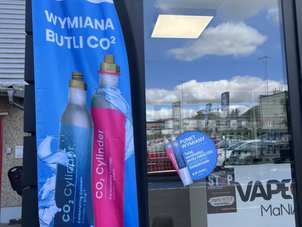 Wejście do punktu wymiany nabojów CO2 VapeManiacy Szczecinek Kaufland przy Armii Krajowej 78a, Szczecinek