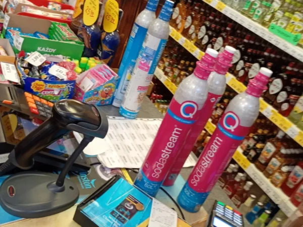 Naboje CO2 Spinel Soda dostępne w punkcie Źródełko spółka cywilna, ul. Wyzwolenia 85, Marklowice