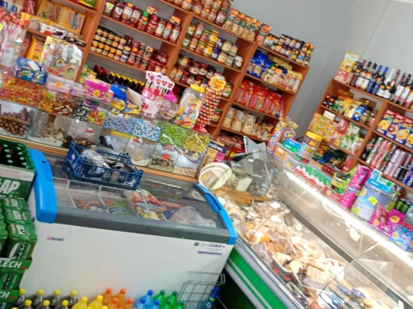 Wnętrze punktu wymiany nabojów CO2 Źródełko spółka cywilna, Bogumińska 3a, Gorzyce