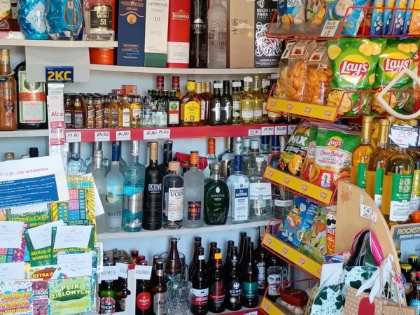 Wnętrze punktu wymiany nabojów CO2 Shot Babickiego, Ul. Józefa Babickiego 63, Kraków