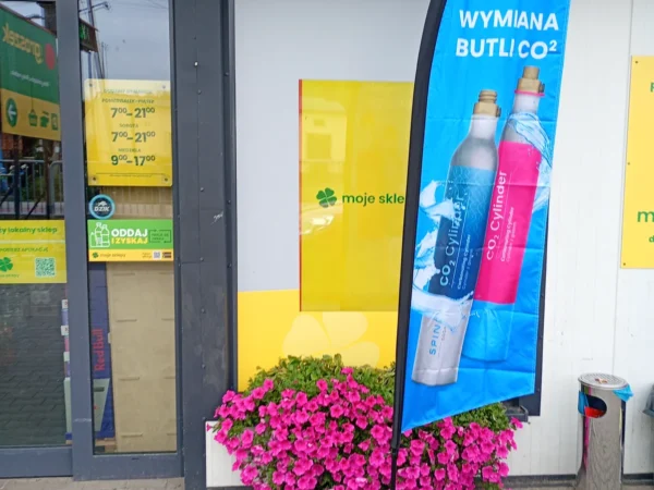 Wejście do punktu wymiany nabojów CO2 FIRMA HANDLOWA "U ILONKI' Ilona Wieczorek przy 38D, Długie
